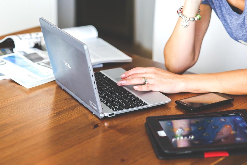 Satisfaction guarantee badge